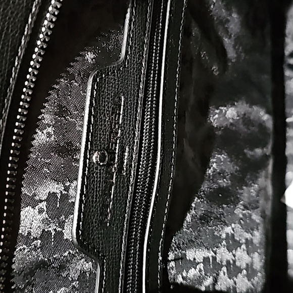 NWT KARL LAGERFELD MSRP $198 - Picture 7 of 10